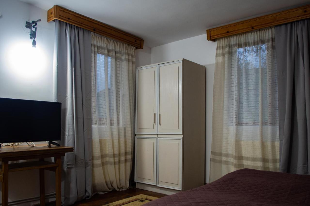 Surasul Muntelui Apartment Dragoslavele Exterior photo