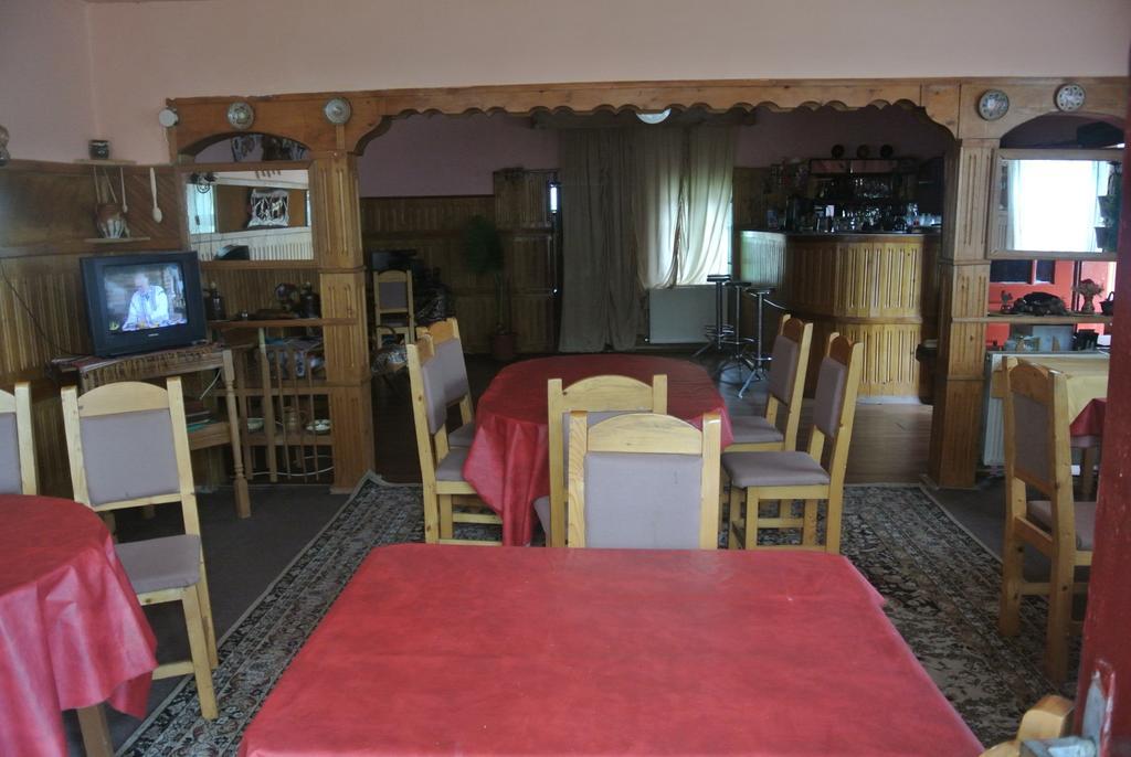 Surasul Muntelui Apartment Dragoslavele Exterior photo